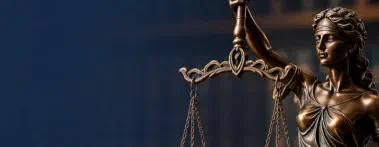 header Bild mit Justitia